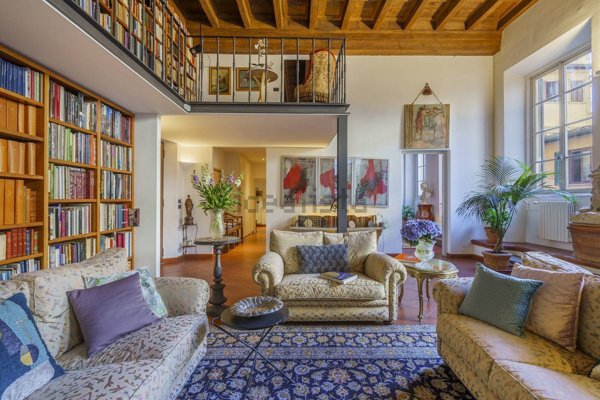 appartamento in vendita a Firenze in zona Centro Santa Croce