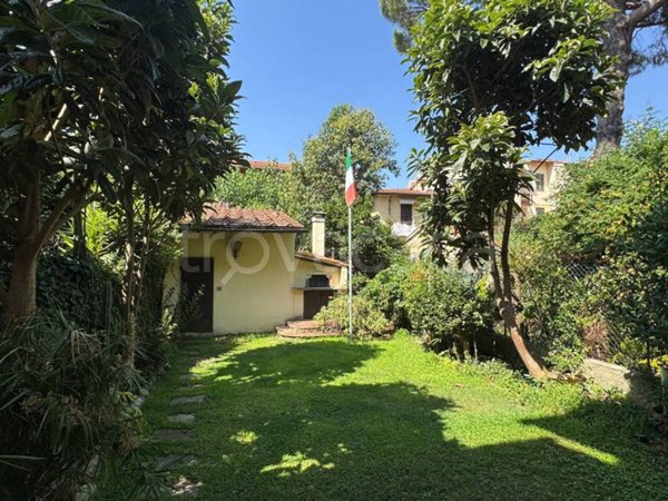 casa indipendente in vendita a Firenze in zona Gavinana