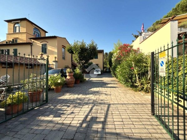 appartamento in vendita a Firenze in zona Coverciano