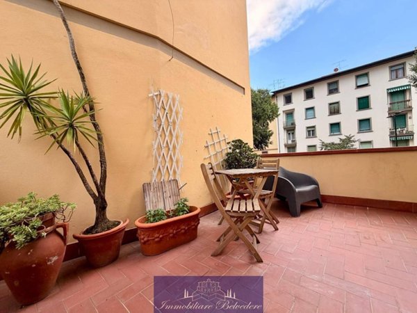appartamento in vendita a Firenze in zona Campo di Marte