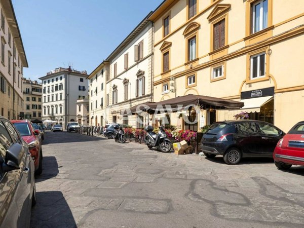 appartamento in vendita a Firenze in zona Centro Santa Croce