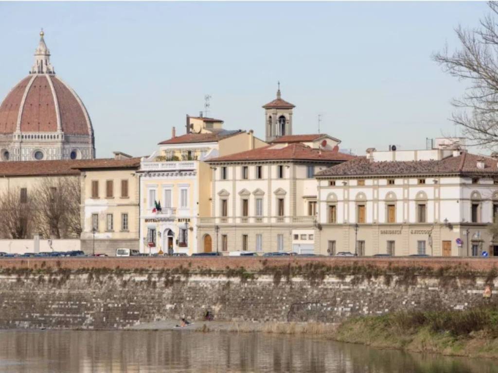 negozio in vendita a Firenze in zona Centro San Niccolò