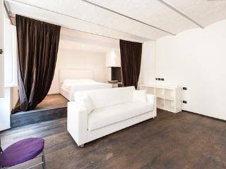 appartamento in vendita a Firenze in zona Centro San Lorenzo