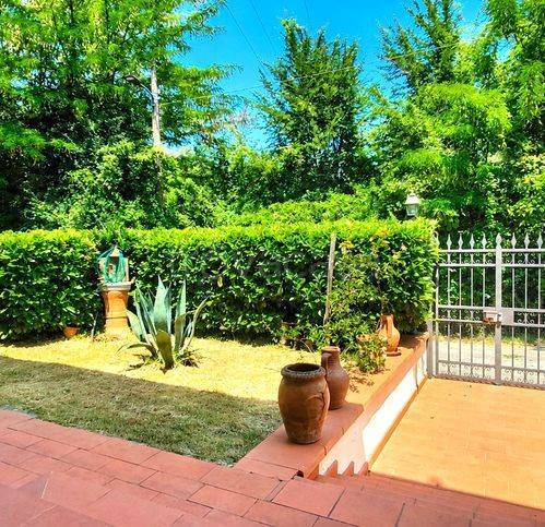 appartamento in vendita a Firenze in zona Settignano