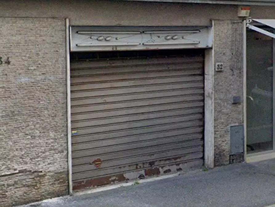 locale commerciale in vendita a Firenze in zona Romito