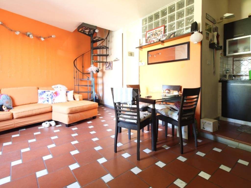 appartamento in vendita a Firenze in zona Campo di Marte