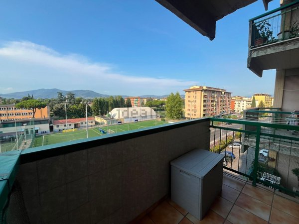 appartamento in vendita a Firenze in zona Isolotto