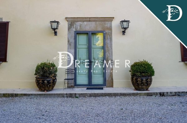 casa indipendente in vendita a Firenze in zona Settignano