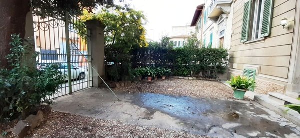 appartamento in vendita a Firenze in zona Campo di Marte