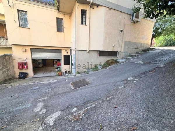 locale di sgombero in vendita a Firenze in zona Centro Storico