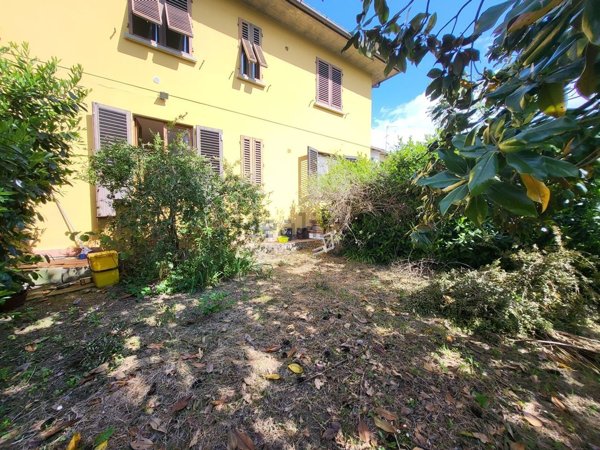 appartamento in vendita a Firenze in zona Settignano