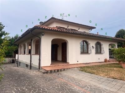 casa indipendente in vendita a Firenze in zona Centro San Lorenzo