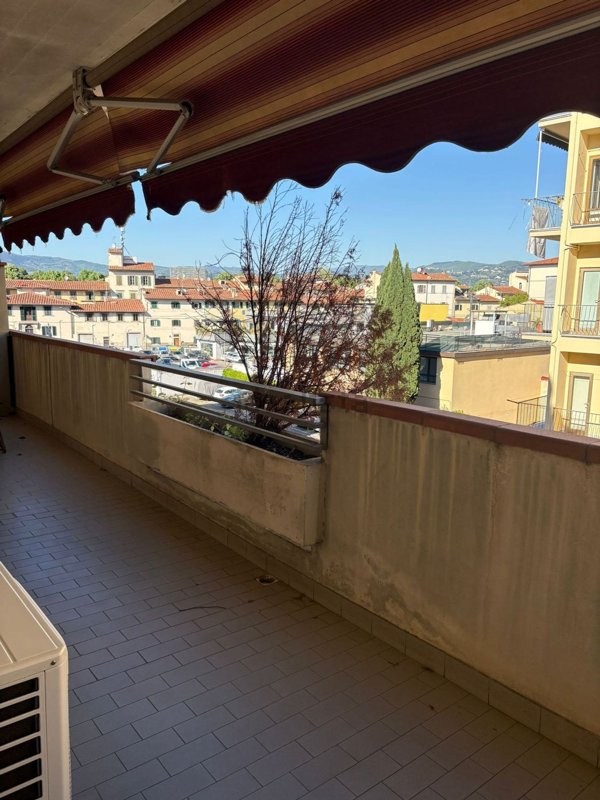 appartamento in vendita a Firenze in zona Centro Santa Maria Novella