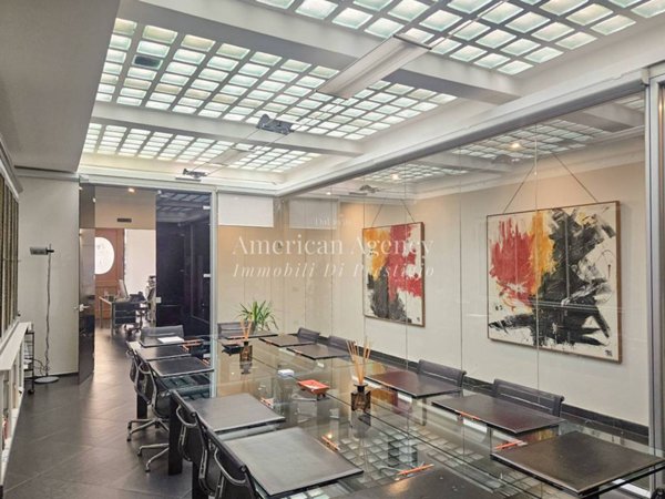 ufficio in vendita a Firenze in zona Centro Santa Maria Novella