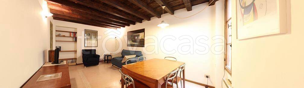 appartamento in vendita a Firenze in zona Centro Santa Croce