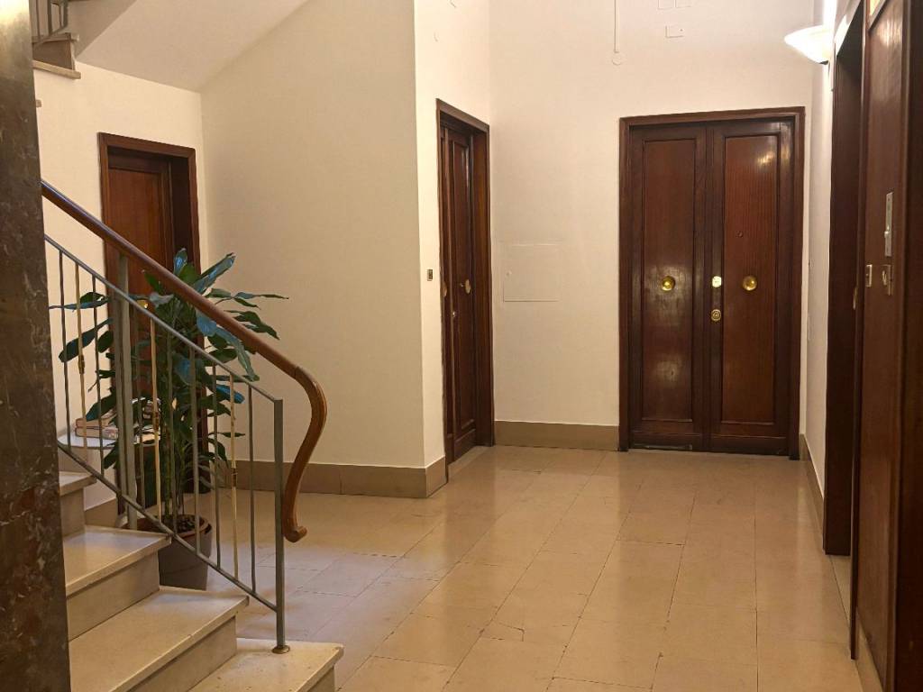 appartamento in vendita a Firenze in zona Campo di Marte