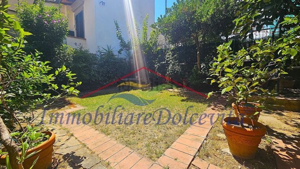 appartamento in vendita a Firenze in zona Le Cure