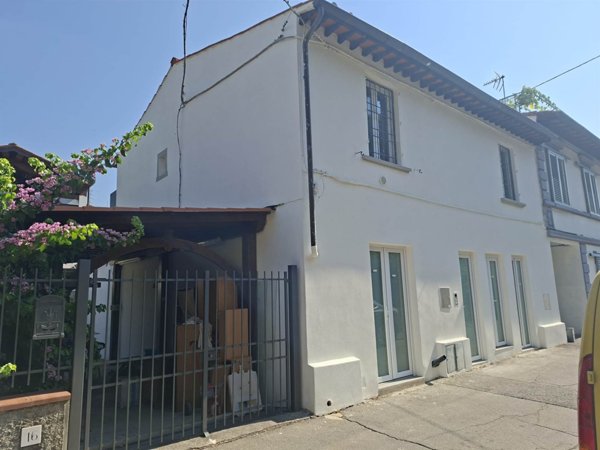 appartamento in vendita a Firenze in zona Brozzi