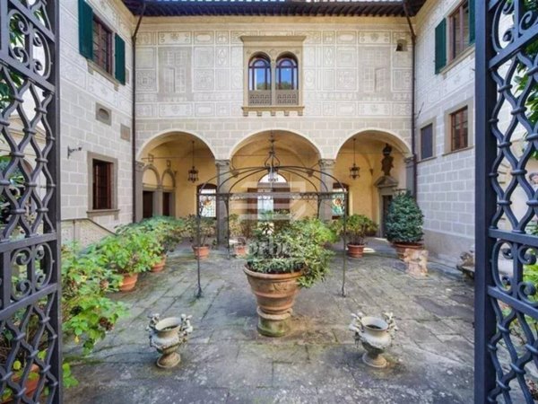 villa in vendita a Firenze in zona Centro San Frediano