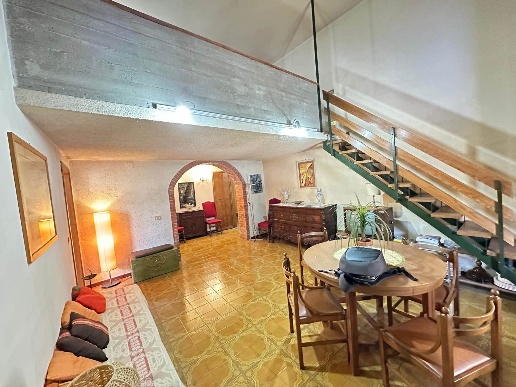 appartamento in vendita a Firenze in zona Campo di Marte