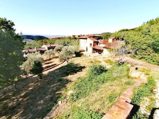 casale in vendita a Firenze in zona Serpiolle