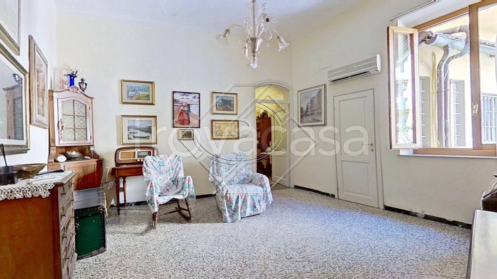 appartamento in vendita a Firenze in zona Campo di Marte