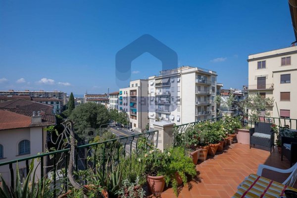 appartamento in vendita a Firenze in zona Careggi