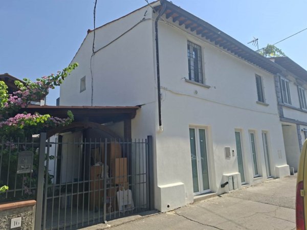appartamento in vendita a Firenze in zona Brozzi