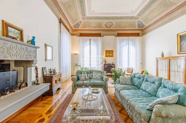 appartamento in vendita a Firenze in zona Settignano