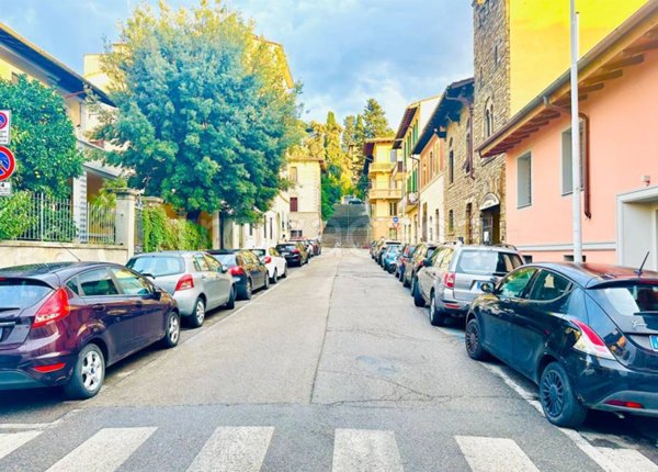 appartamento in vendita a Firenze in zona Le Cure