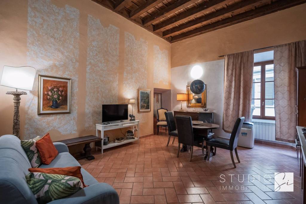 appartamento in vendita a Firenze in zona Centro Santa Croce