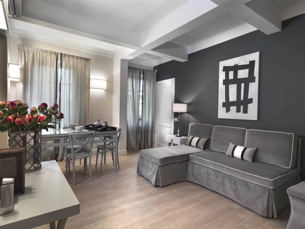 appartamento in vendita a Firenze in zona Ognissanti
