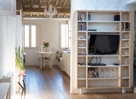 appartamento in vendita a Firenze in zona Ognissanti