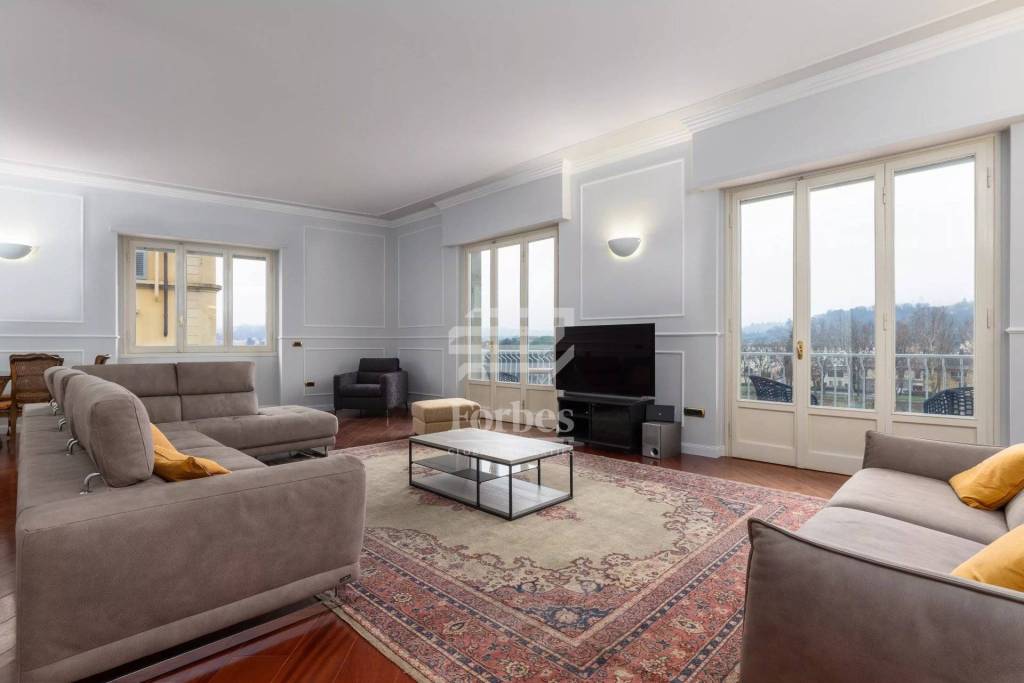 appartamento in vendita a Firenze in zona Ognissanti