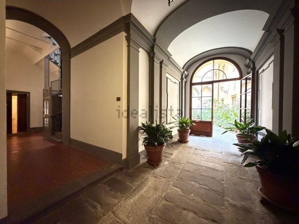 appartamento in vendita a Firenze in zona Centro Santa Croce