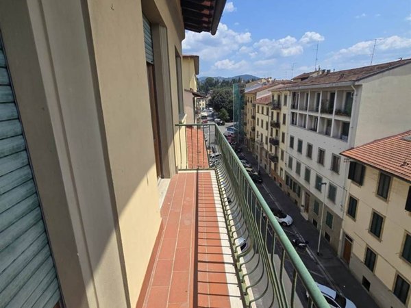 appartamento in vendita a Firenze in zona Statuto