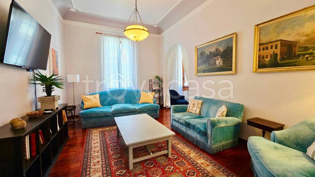 appartamento in vendita a Firenze in zona Centro Santa Croce