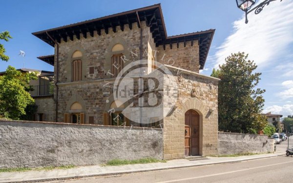 casa indipendente in vendita a Firenze in zona Centro San Niccolò