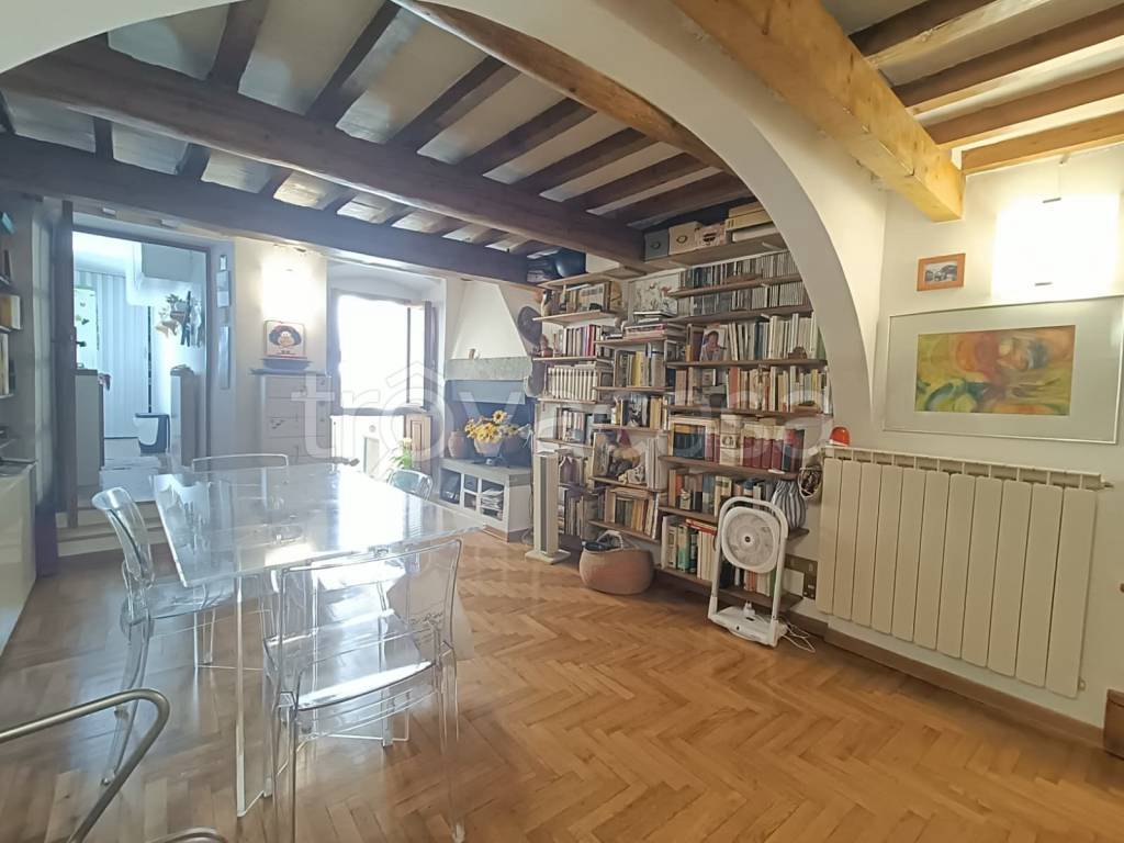 appartamento in vendita a Firenze in zona Centro San Frediano