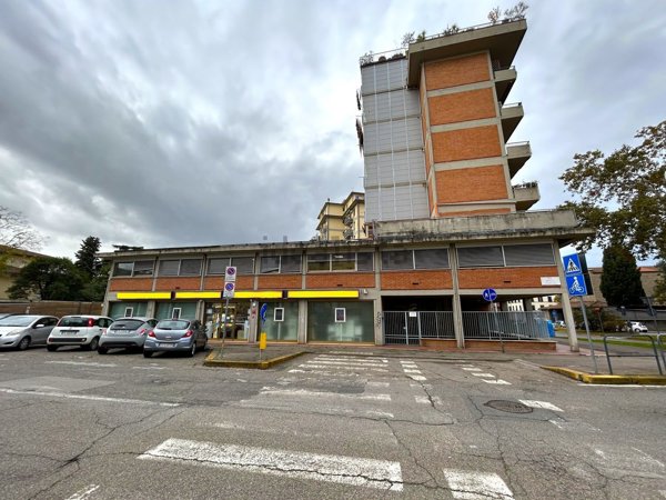 locale commerciale in vendita a Firenze in zona Firenze Nova