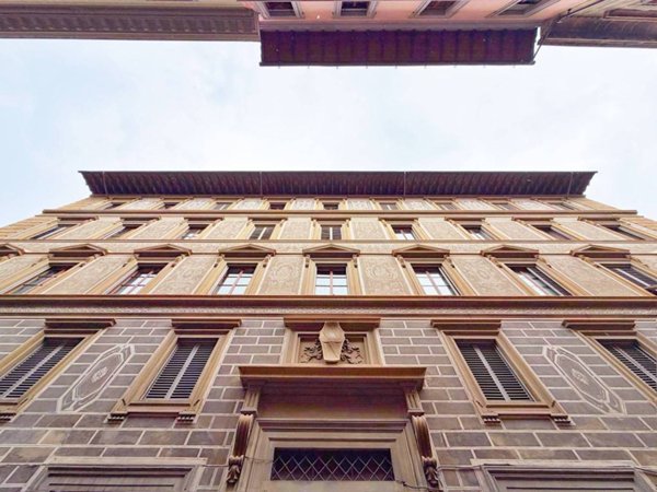 appartamento in vendita a Firenze in zona Centro Santa Croce