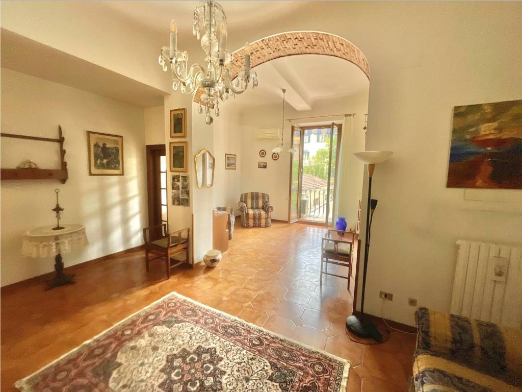 appartamento in vendita a Firenze in zona Centro San Lorenzo