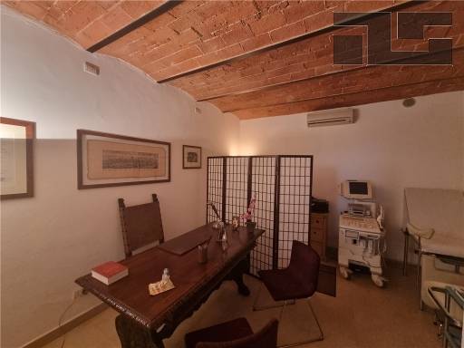 ufficio in vendita a Firenze in zona Campo di Marte