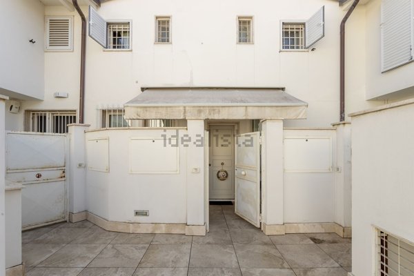 casa indipendente in vendita a Firenze in zona Campo di Marte