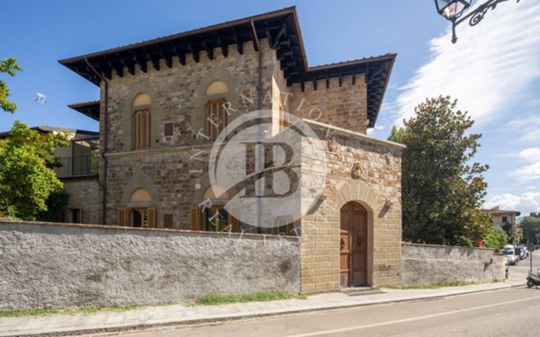 casa indipendente in vendita a Firenze in zona Centro Duomo