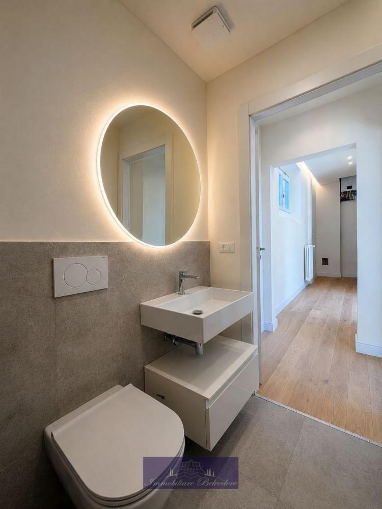 appartamento in vendita a Firenze in zona Isolotto