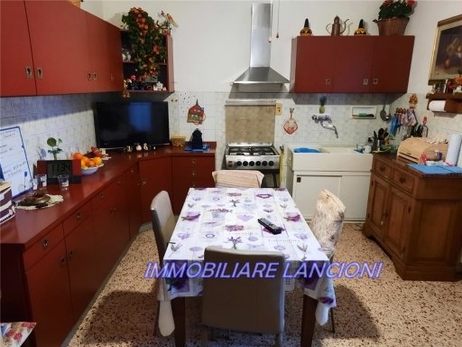 appartamento in vendita a Firenze in zona Centro Santa Maria Novella