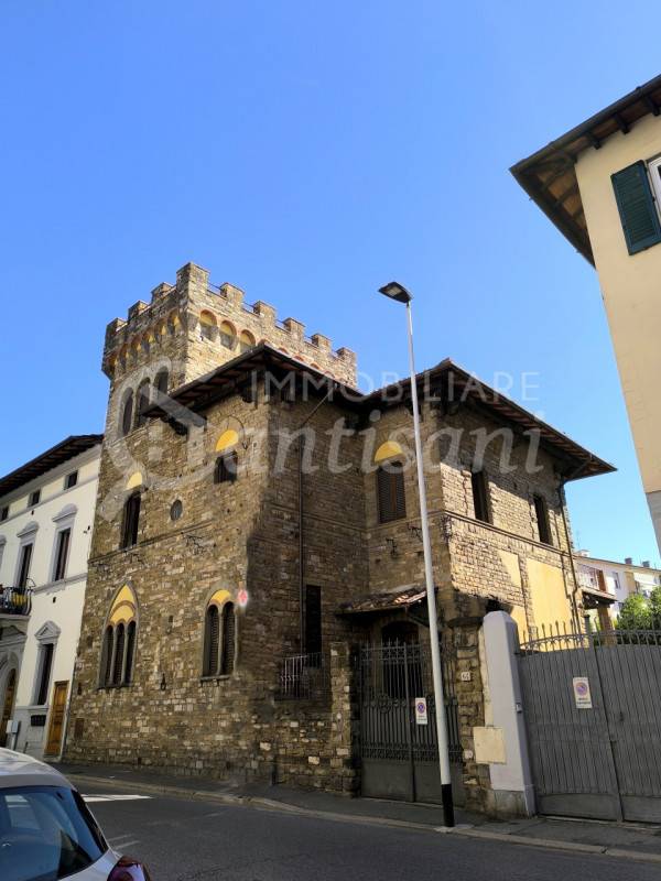 casa indipendente in vendita a Firenze in zona Careggi