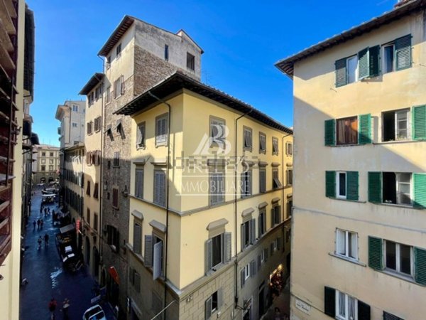 appartamento in vendita a Firenze in zona Centro Santa Croce