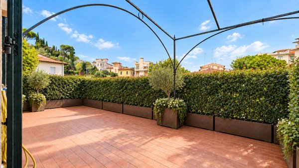 appartamento in vendita a Firenze in zona Campo di Marte